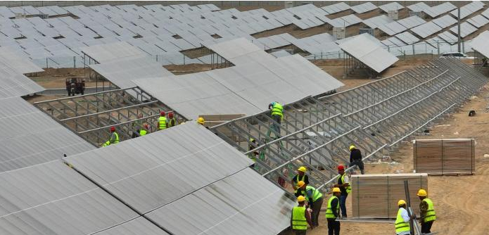 500 000 kilowatt fotovoltaisk kraftproduktion i Yecheng, Xinjiang